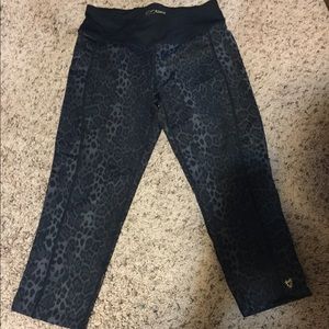 New Leopard Print Betsey Johnson Workout Capri