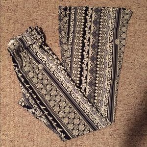 Printed flare pants (stretchy material)