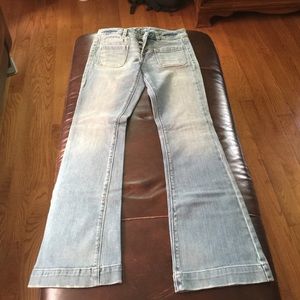 NWOT AMERICAN EAGLE VINTAGE FLARE JEANS