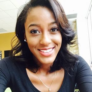 Meet your Posher, Desiree