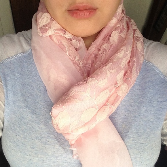 Beautiful baby pink scarf