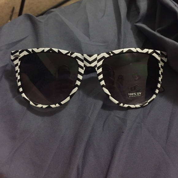 Black&White Geometric Pattern Sunglasses