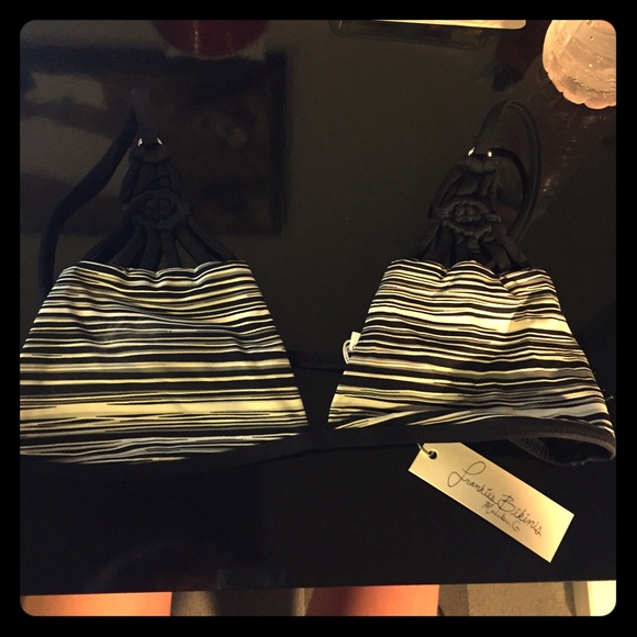 Frankie's Bikini Bella Top Color:storm
