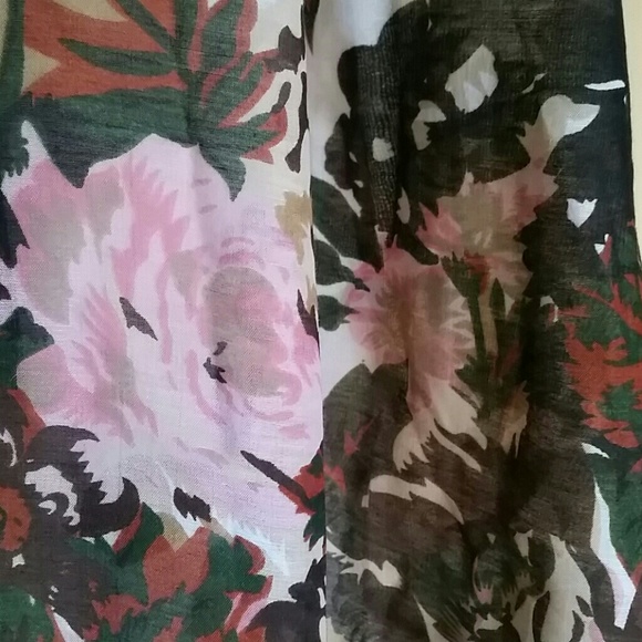 Scarf - Picture 2 of 2