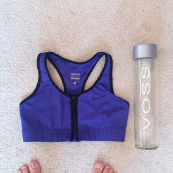 Nike zip up sports bra