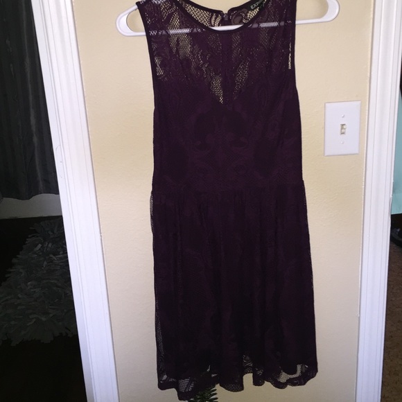 Maroon express dress