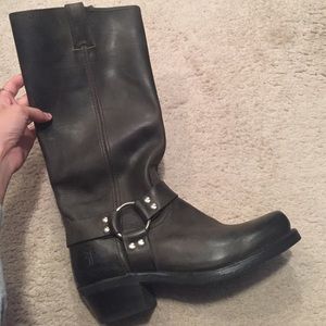 FRYE BOOTS