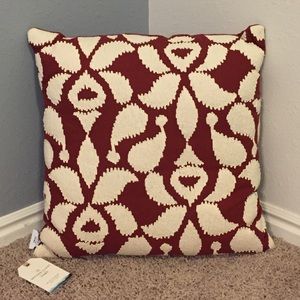 Artisan De Luxe embroidered pillow