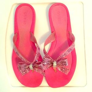 Guess Flip Flops