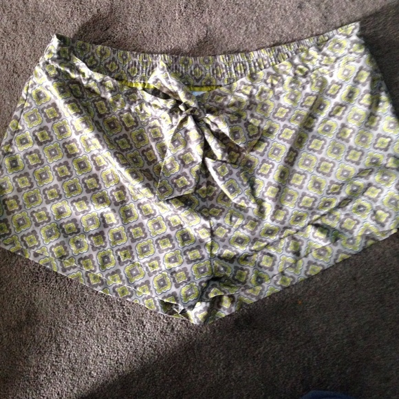 Silk patterned shorts