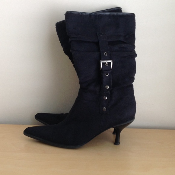 ❄️Black Suede Booties❄️