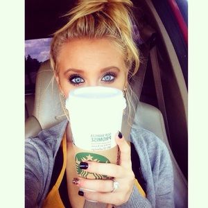 Meet your Posher, Lindsey-lee