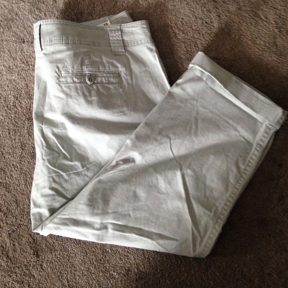 Boyfriend crop capris