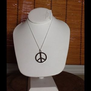 Argento Vivo Classic peace sign pendant necklace
