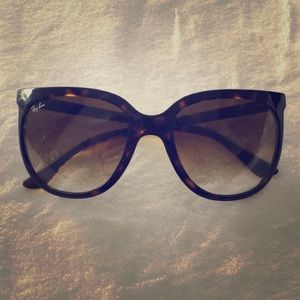 Ray-Ban cats 1000 sunglasses