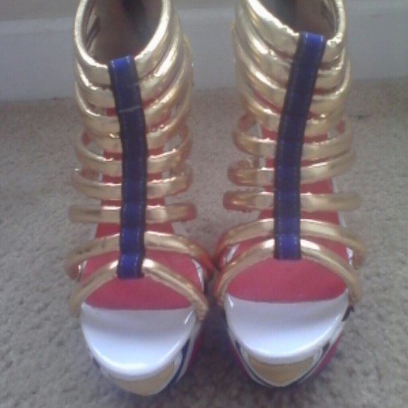 Pumps - Picture 2 of 4