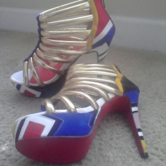 Pumps - Picture 3 of 4