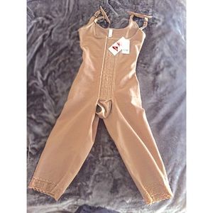 BRAND NEW (tags attached)- Full body shaper..