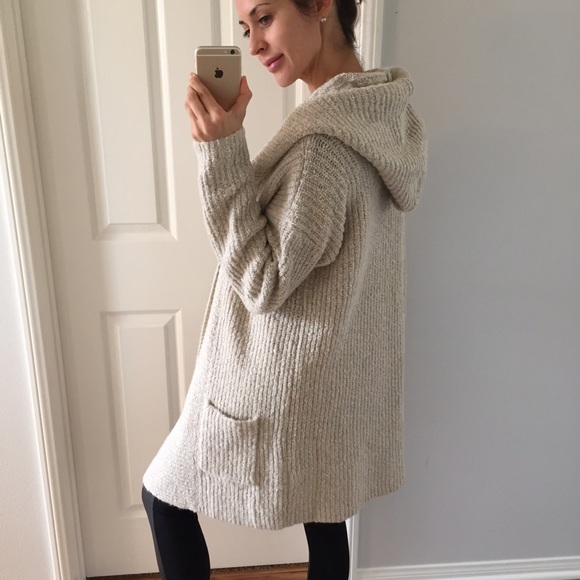 Sold • Plush Oatmeal Thick Cardigan Sweater - Picture 3 of 4