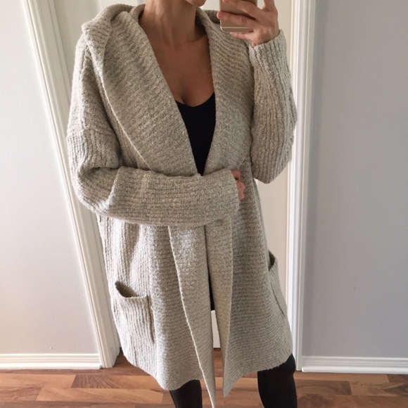 Sold • Plush Oatmeal Thick Cardigan Sweater - Picture 4 of 4