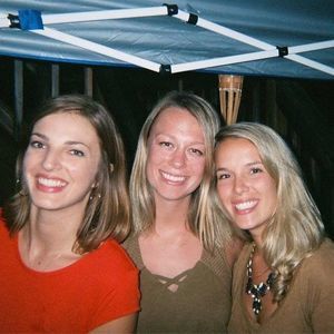 Meet your Posher, Caroline