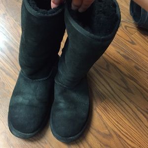 Black Mid Calf Ugg Boots