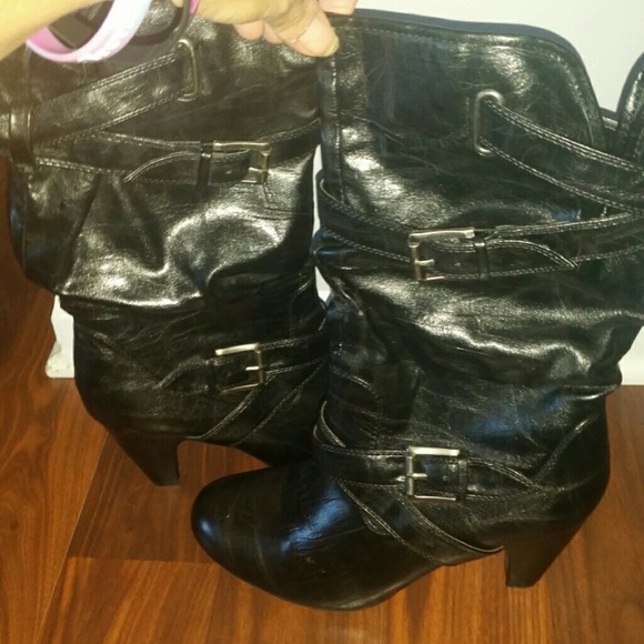Cute black boots NWOT