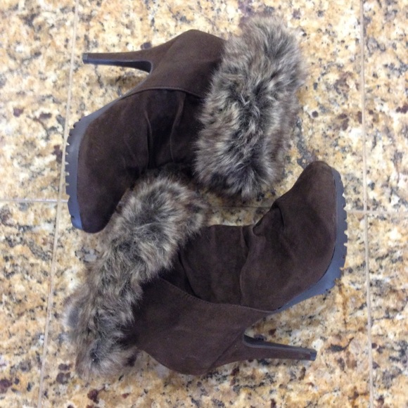 🐻🐻Boots🐻🐻 with the Fur