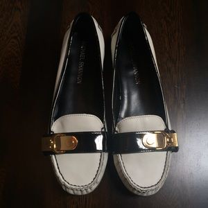 NWOT White Flats