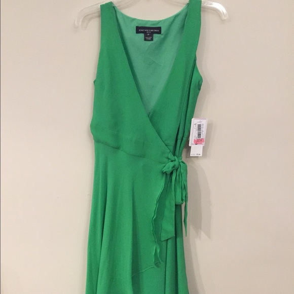 Green side tie wrap dress, size 6P