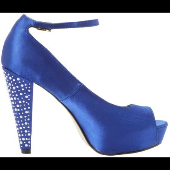 SOLD Gorgeous blue satin shoes w/ crystal accents