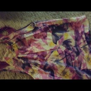 Beautiful silk top with  adjustable top.