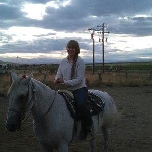 Meet your Posher, Lisa