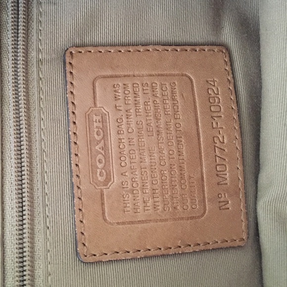 Coach purse - Picture 3 of 4