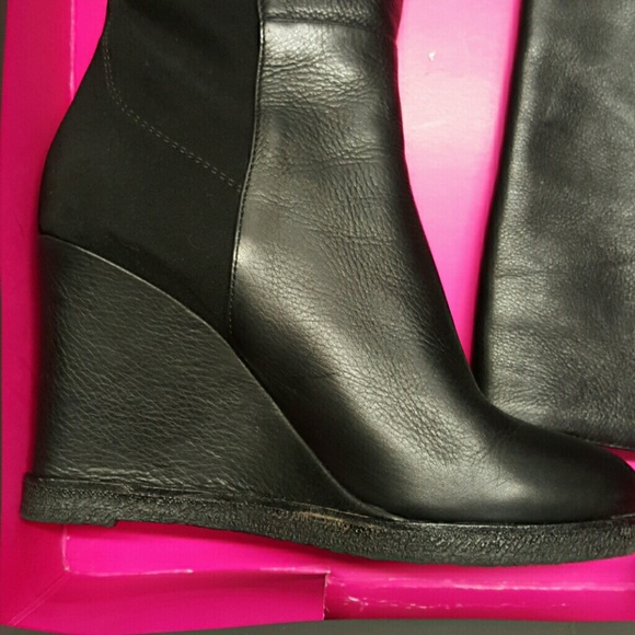 Vince Camuto Boots - Picture 2 of 4