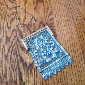 Vintage chain Maille purse!! Delicate and unique