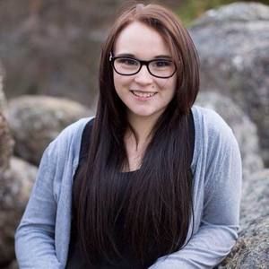 Meet your Posher, Alyssa