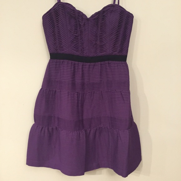 New BCBG strapless purple cocktail dress, size 4