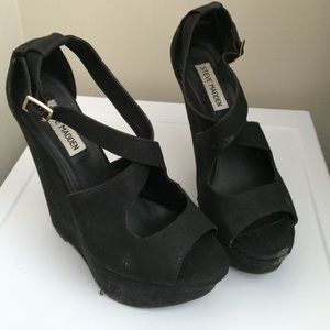 XTERNAL Steve Madden wedge 7