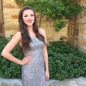 Meet your Posher, Haley