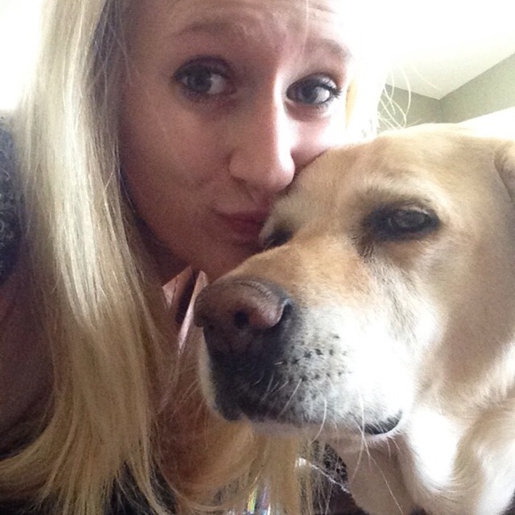 Meet your Posher, Mackenzie - Picture 3 of 4