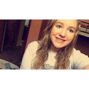 Meet your Posher, Lizzie