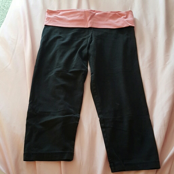 PINK crop leggings - Picture 2 of 4