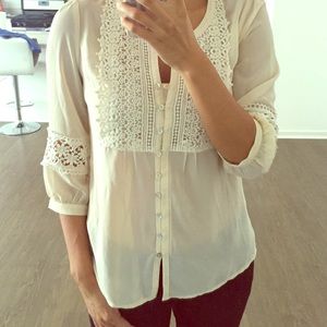 GORGEOUS BUTTON DOWN LACE PEASANT TOP