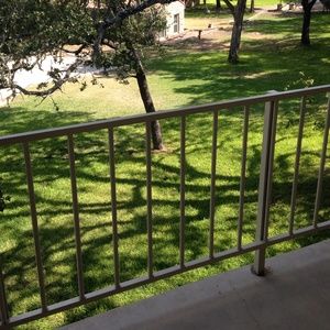 Meet your Posher, Eli