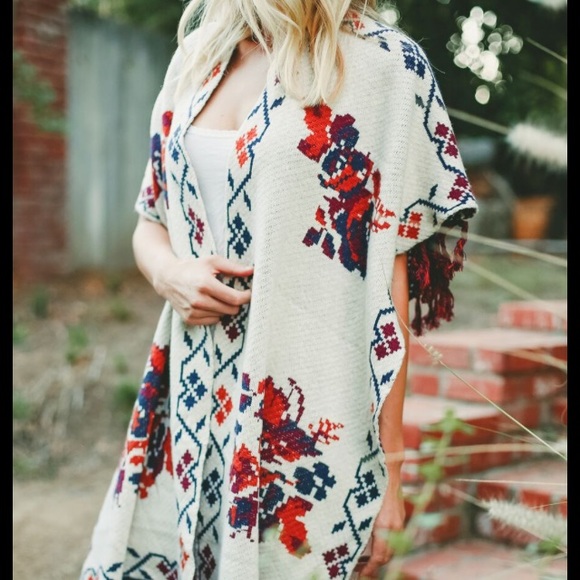 Sold out Gypsy shawl - Picture 3 of 4