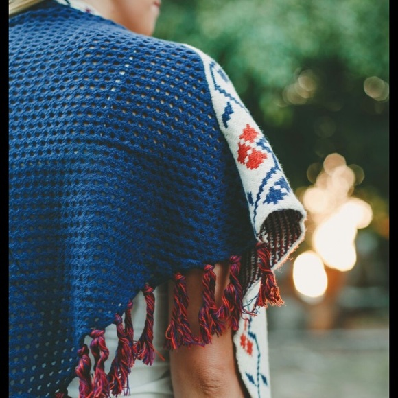 Sold out Gypsy shawl - Picture 4 of 4