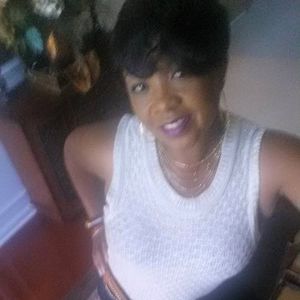 Meet your Posher, Sheila