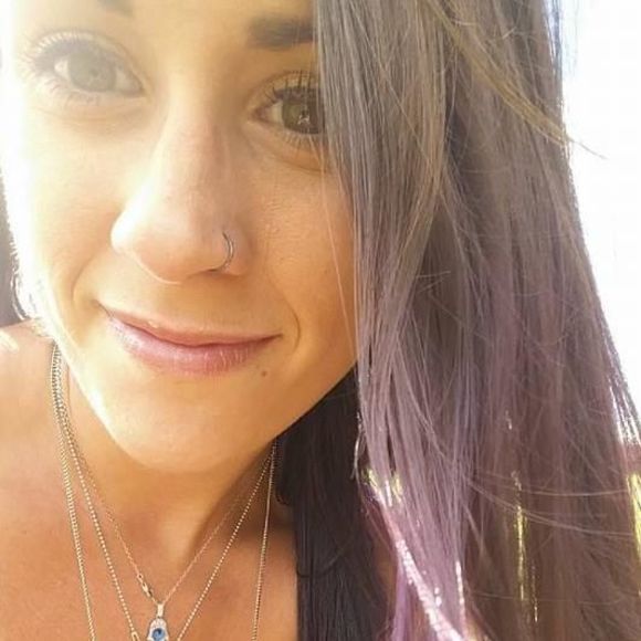 Meet your Posher, Hayley