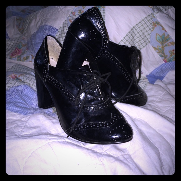 Oxford heels